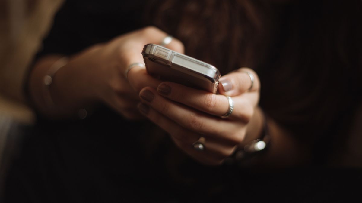 beware-this-fake-android-app-is-stealing-your-data-from-whatsapp-and-other-applications-details